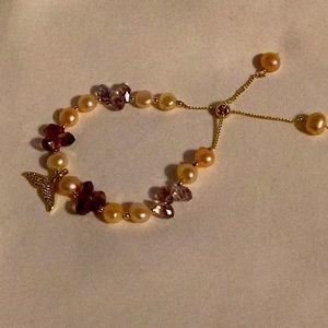 Fishtail freshwater pearls and crystal beads